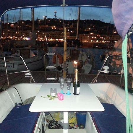 فندق Nuitee A Bord De Danilou Un Voilier De 9.50M سُت المظهر الخارجي الصورة