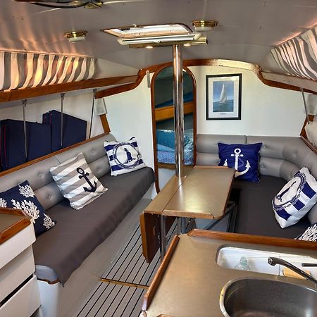 فندق Nuitee A Bord De Danilou Un Voilier De 9.50M سُت المظهر الخارجي الصورة