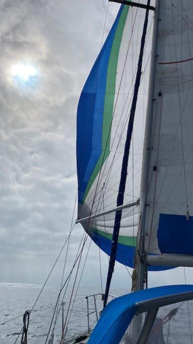 فندق Nuitee A Bord De Danilou Un Voilier De 9.50M سُت المظهر الخارجي الصورة